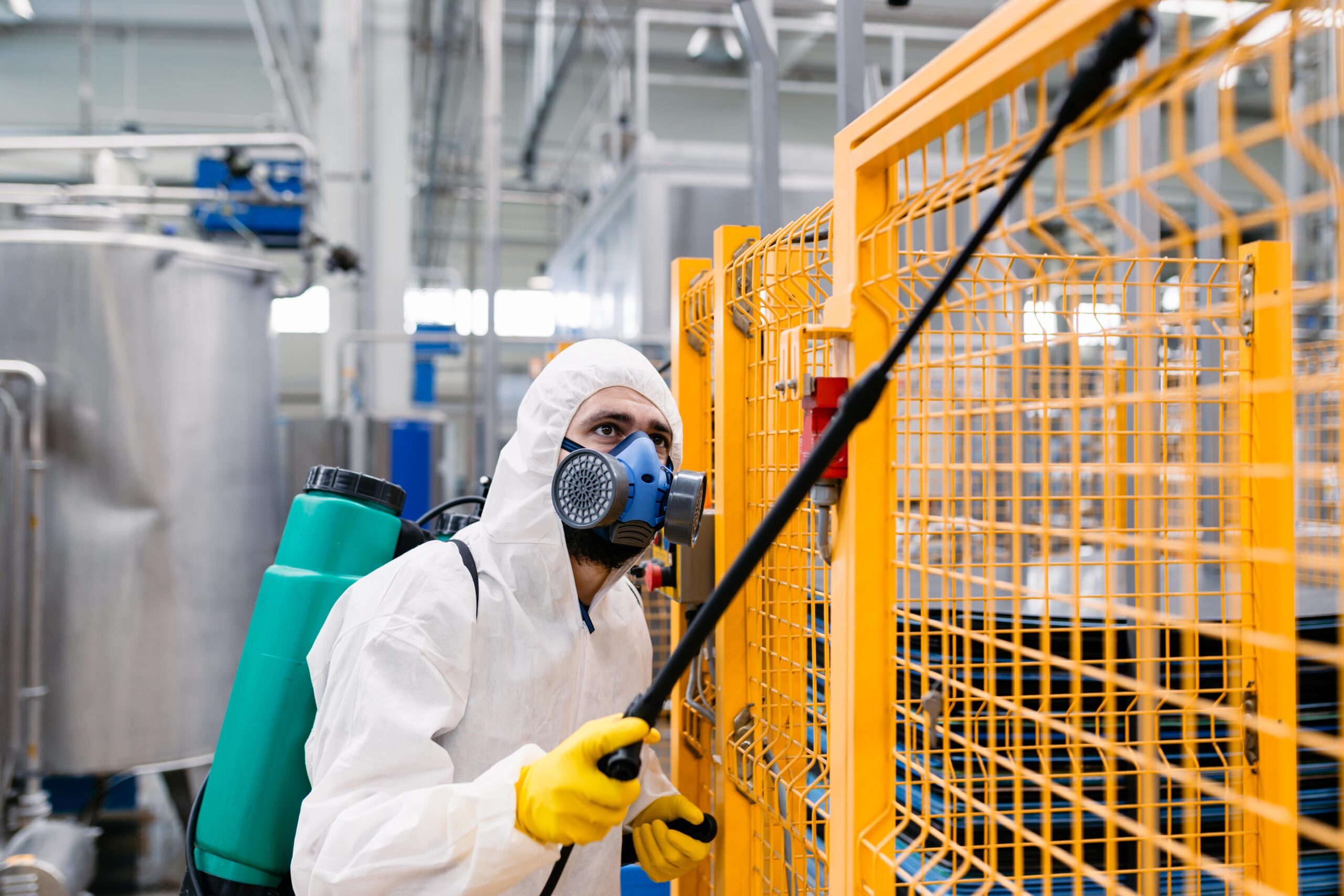 La limpieza industrial es clave para contar con entornos seguros y saludables