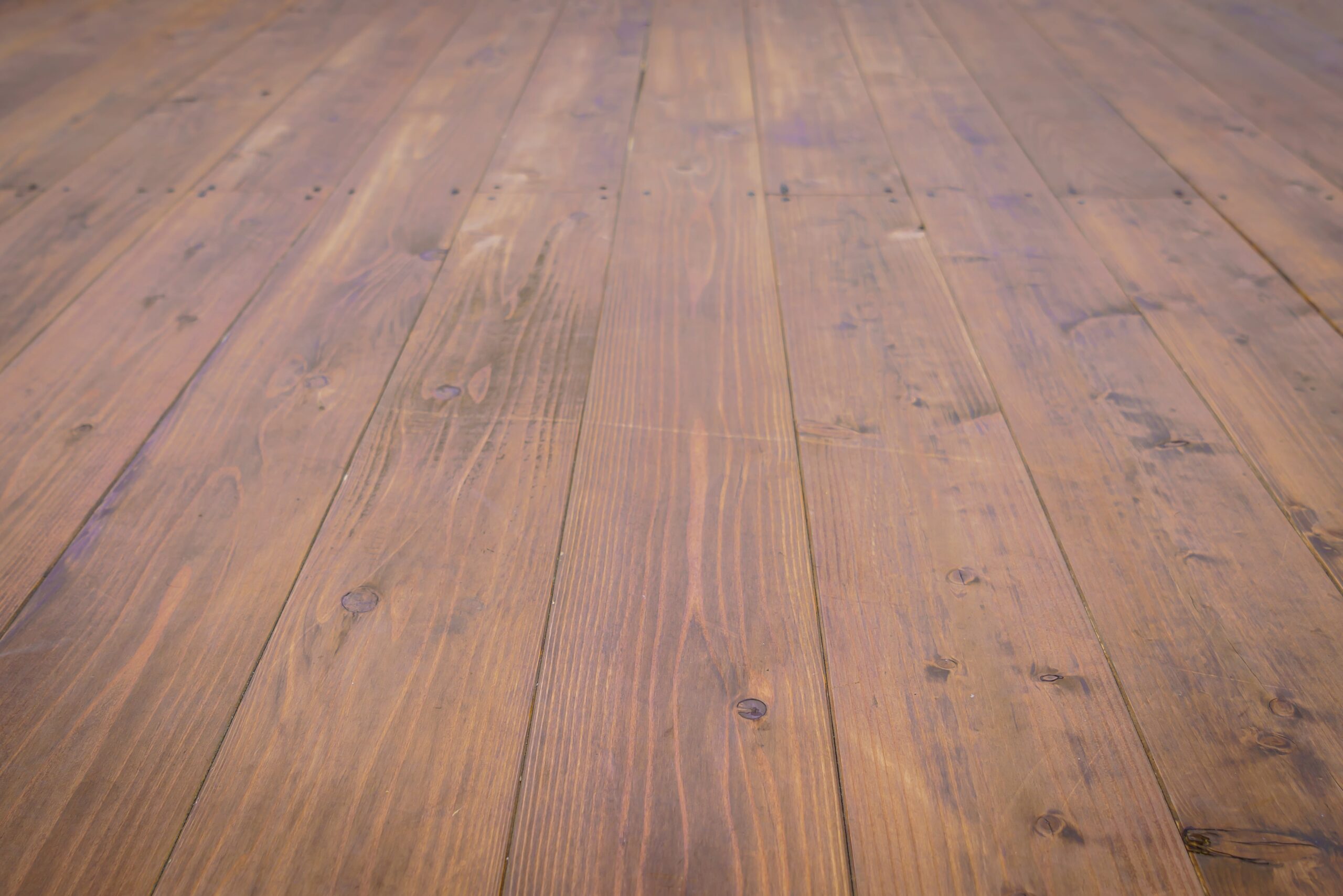 detalle de suelo de madera industrial